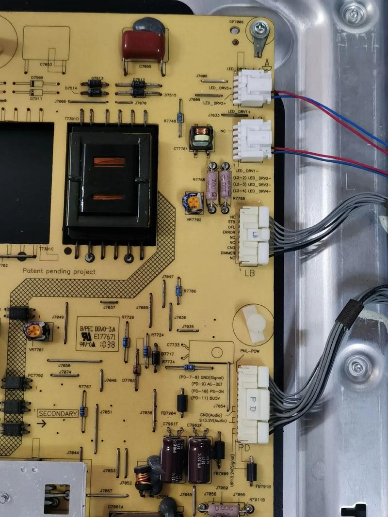 夏普lcD-46GX3主板故障