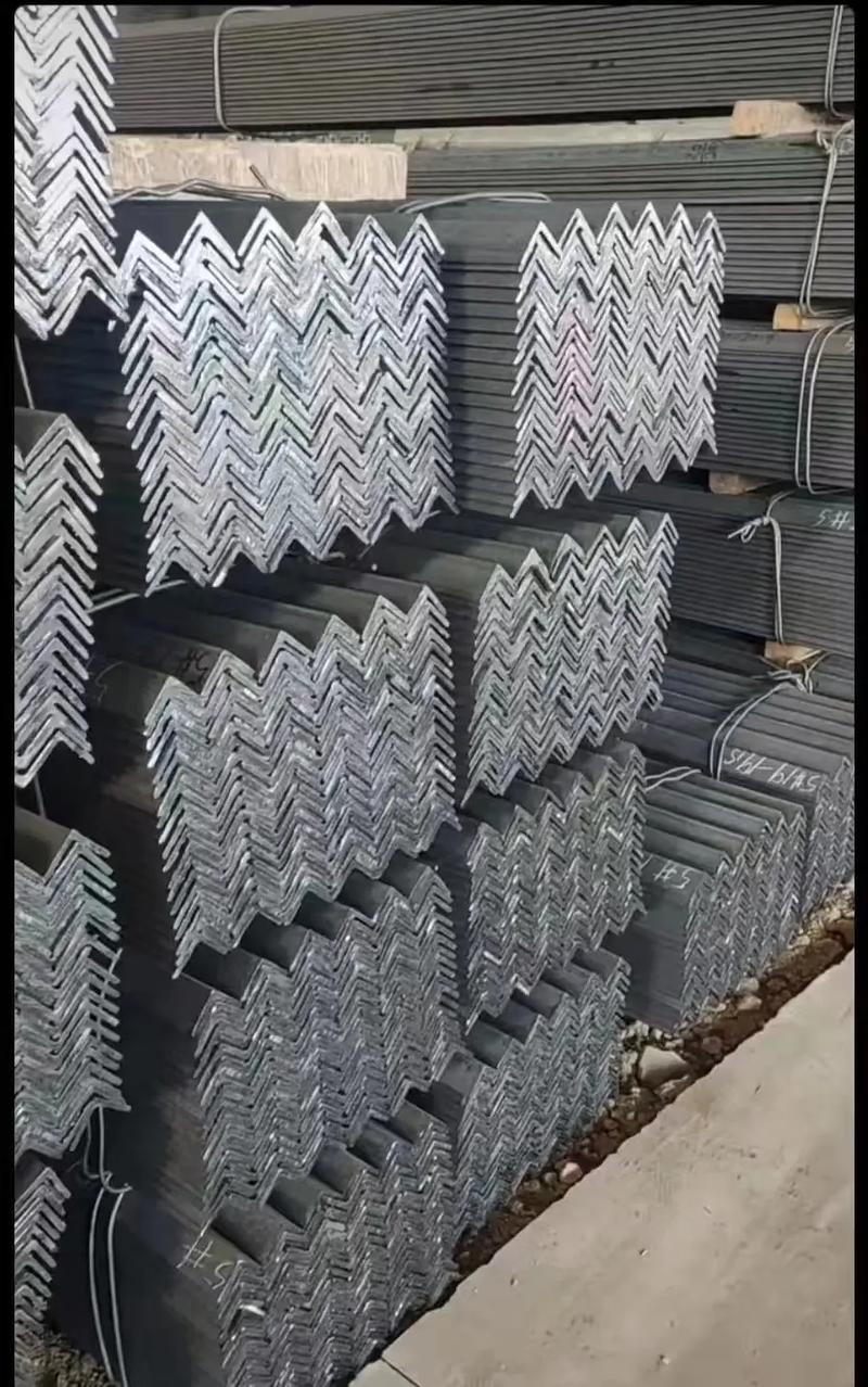 废铁角钢多少钱一吨