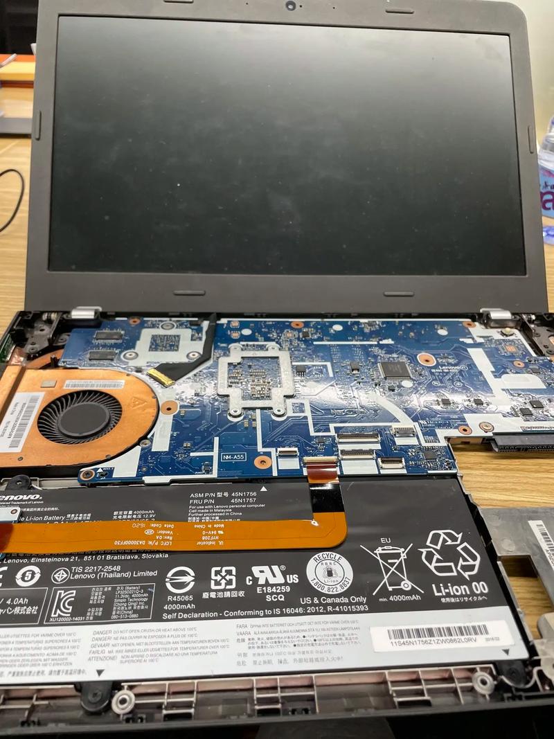 联想e450电池拆卸教程
