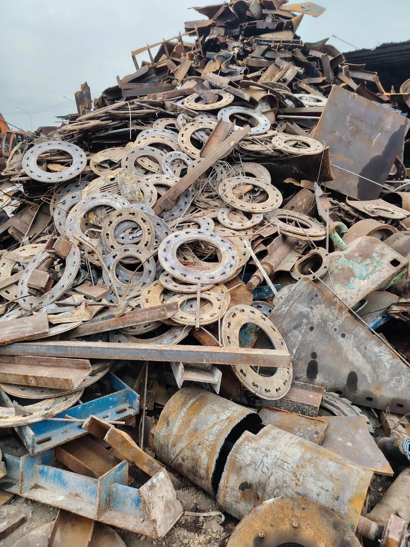 一吨废铁回炉多少铁