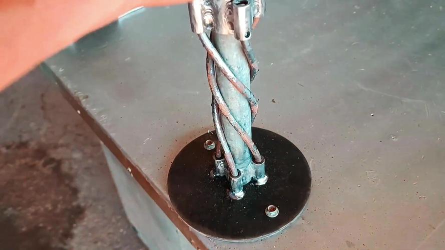 废铁利用下脚料园片