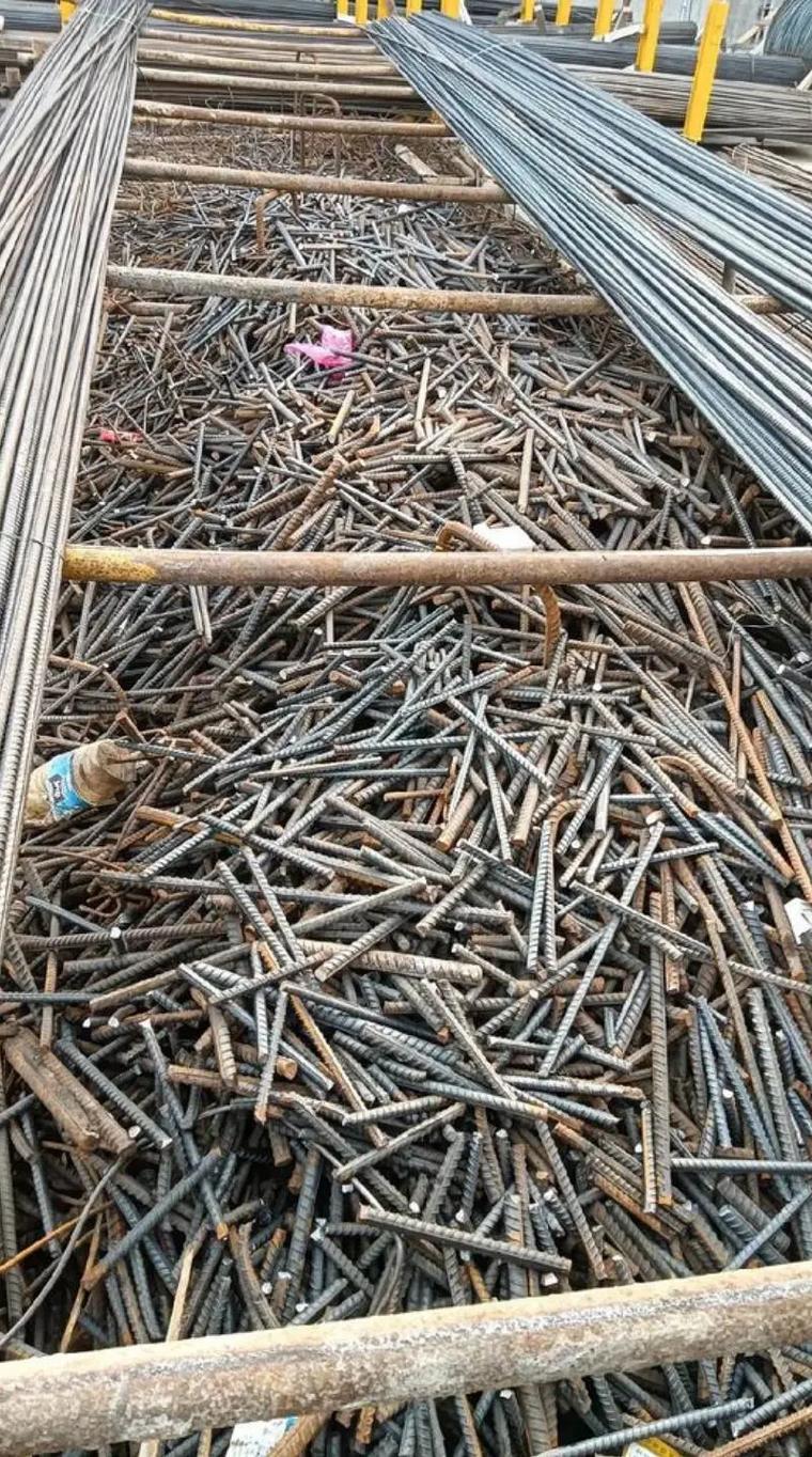 2月废铁多少一公斤