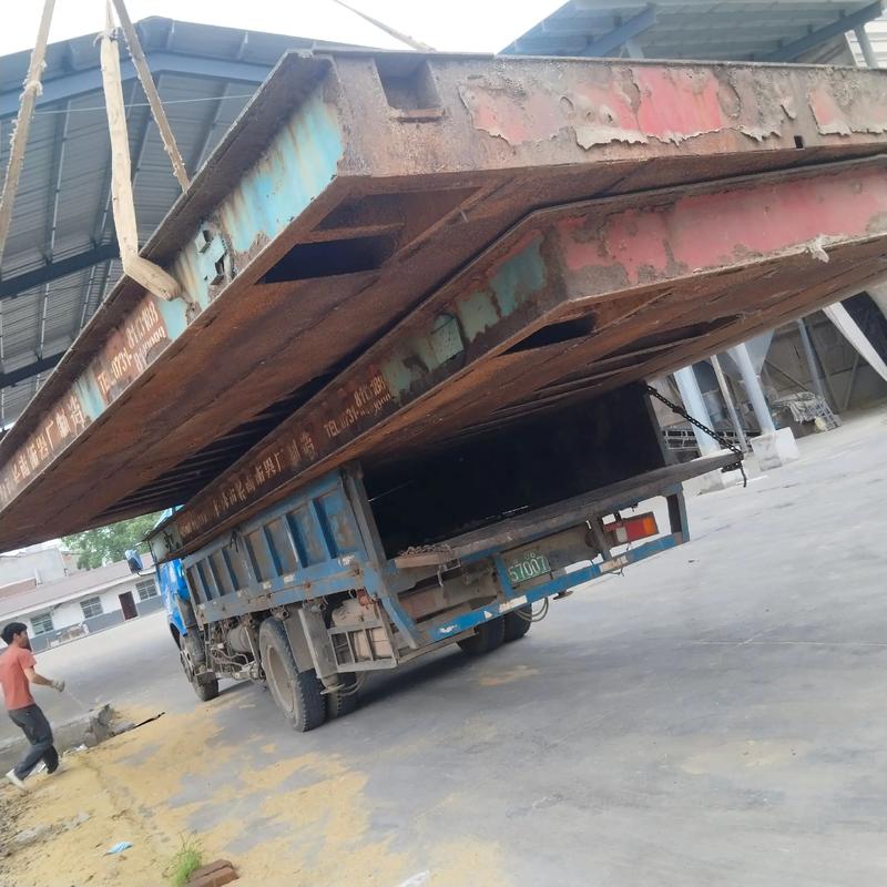 湖北的废铁多少一吨