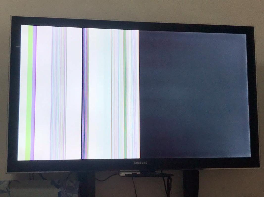 TCLL32F2300花屏故障