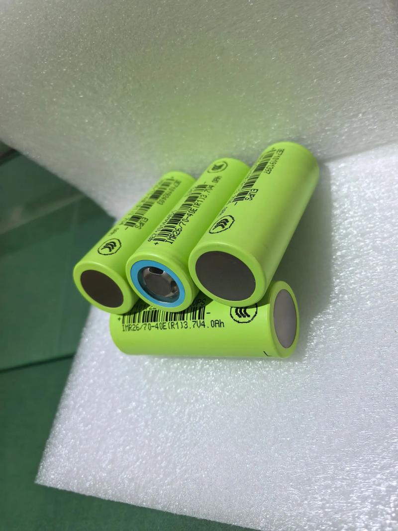 比18650小一号的电池