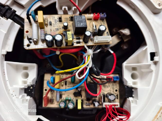 美的电压力锅故障c1换电路板