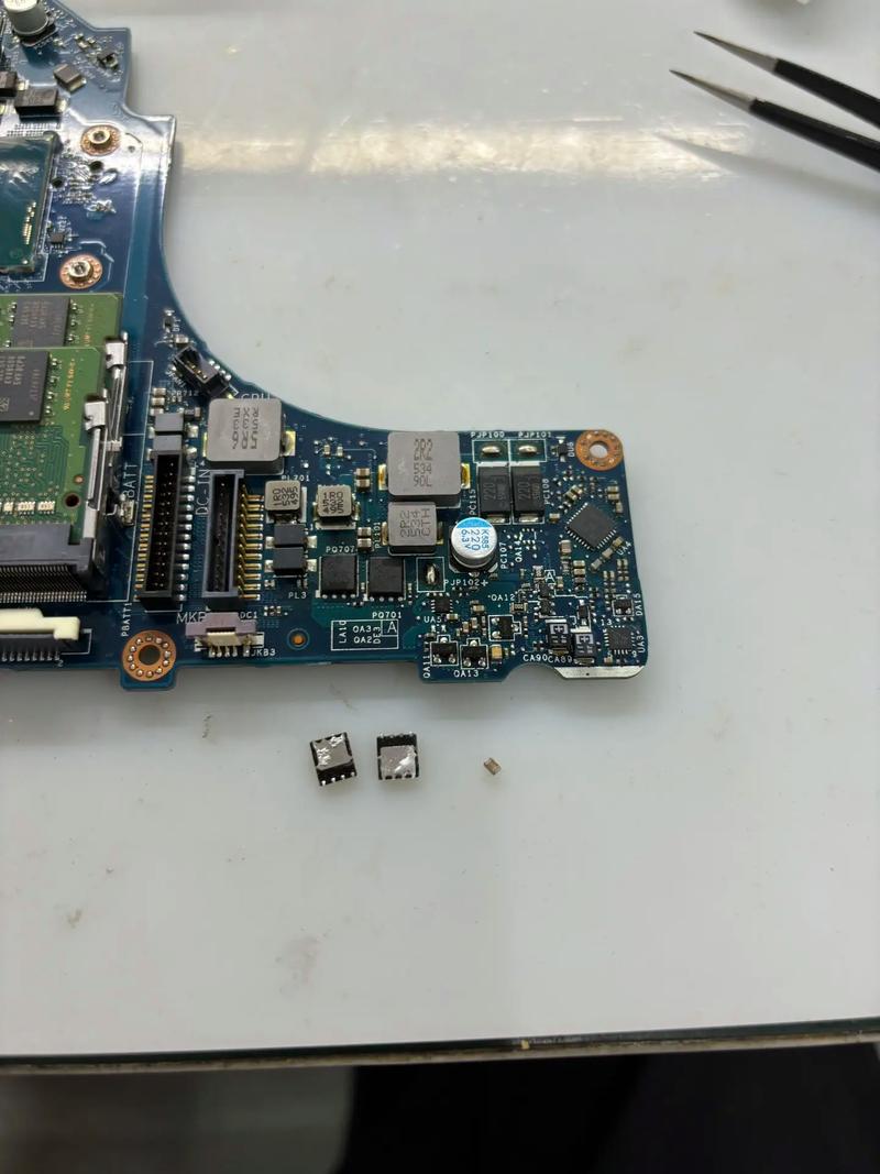 外星人笔记本电池不充电