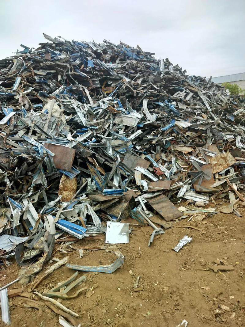 广东钢铁厂回收废铁
