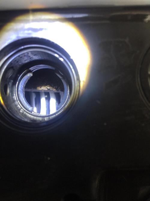 一体机电脑电池怎么拆卸