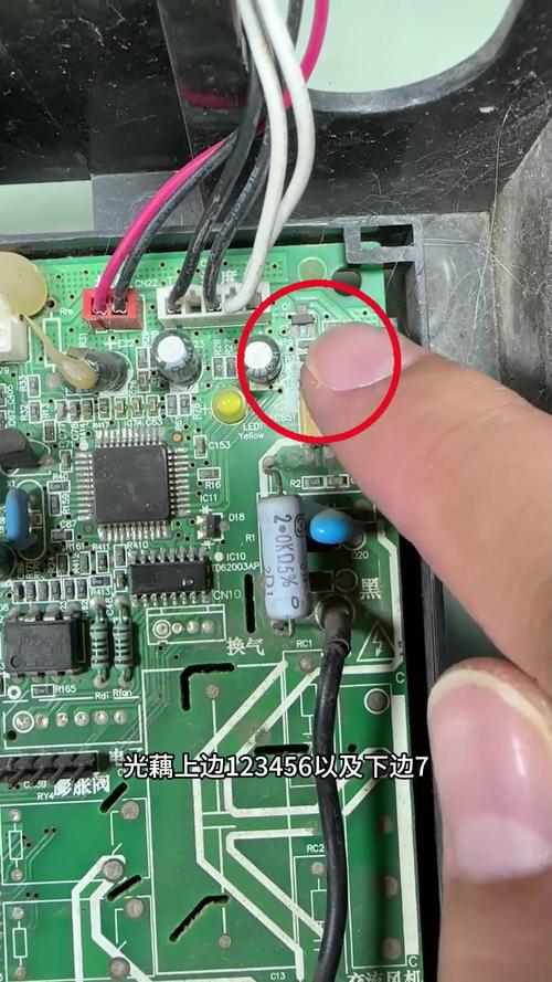 美的净水机显示e1是什么故障