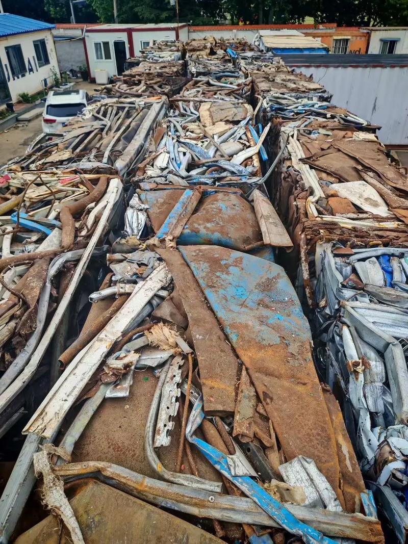 山东废铁丝压块价格