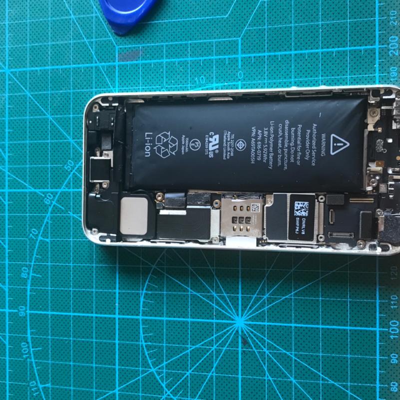 苹果5s换电池无限重启