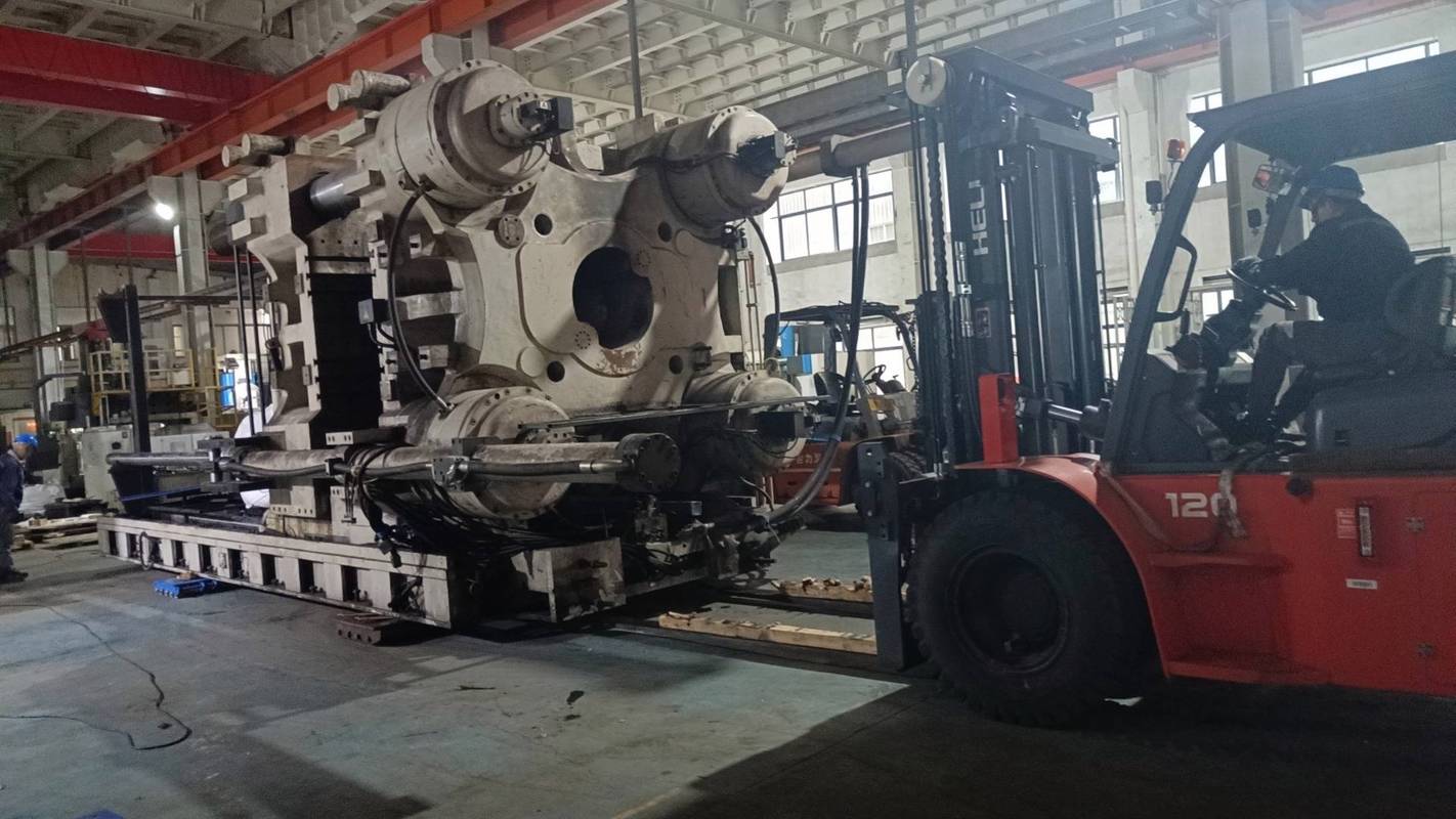 有用气吊装废铁的吗