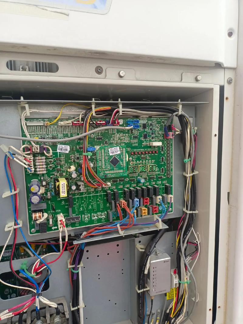 格力多联机显示c2是什么故障