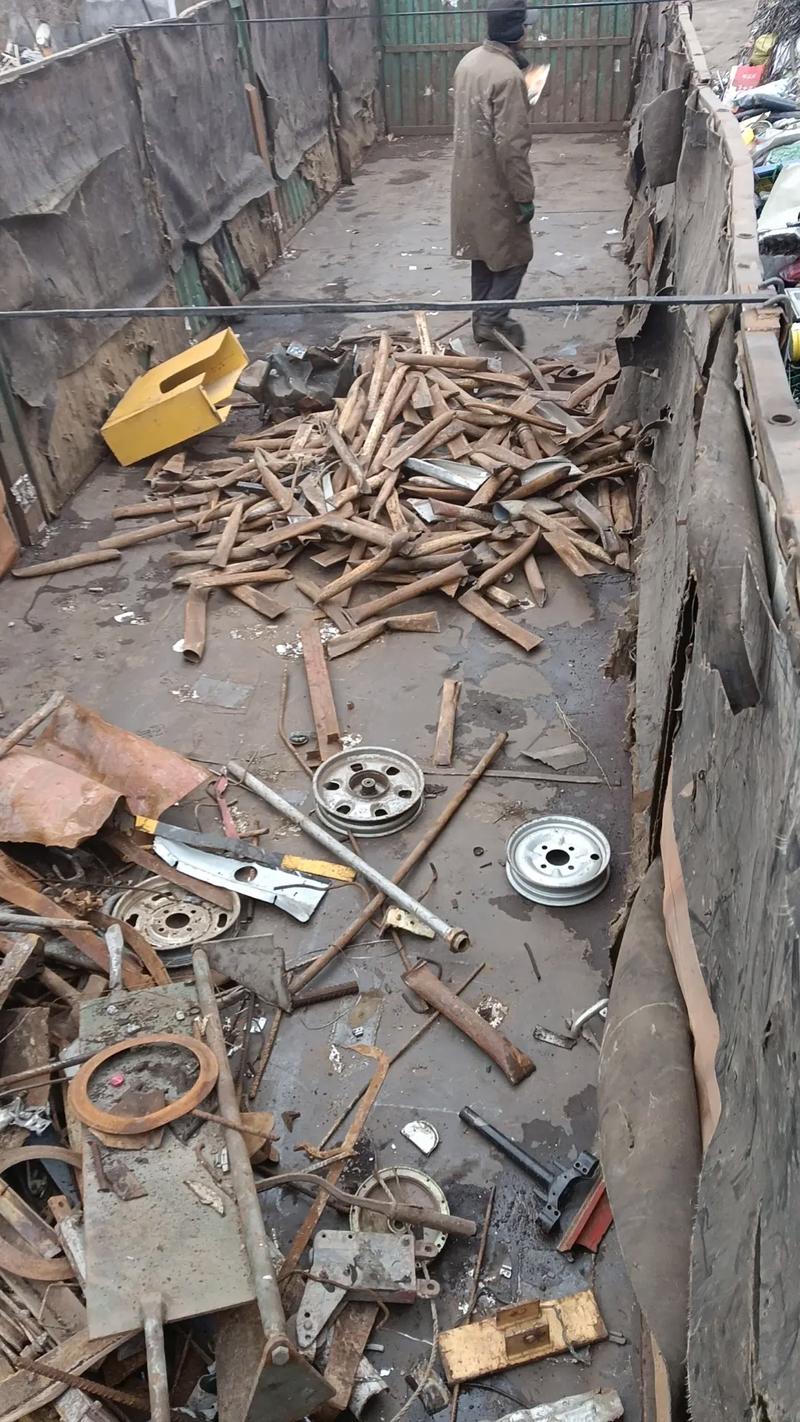 废铁回收后怎么加工