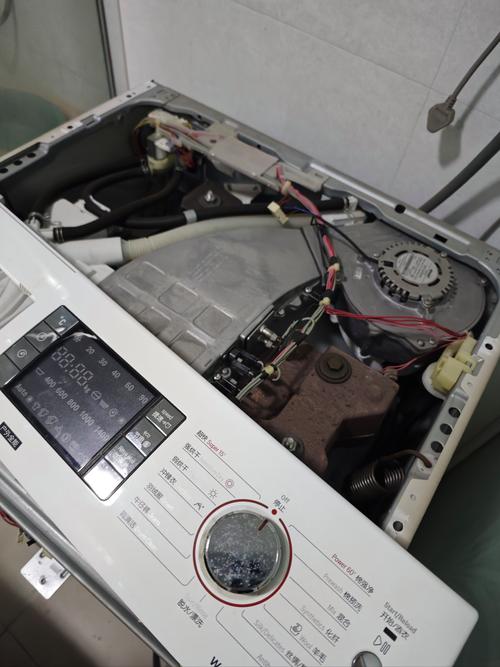 荣事达电磁炉开机e7故障排除