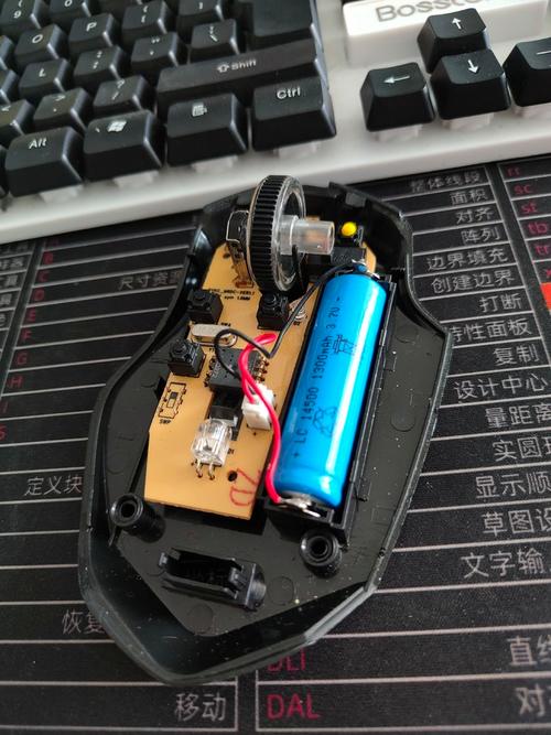 苹果无线鼠标用什么电池