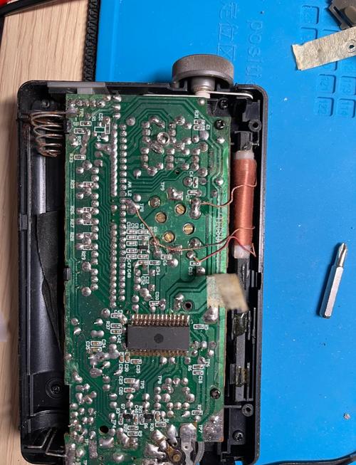 德生r9701收音机故障修理