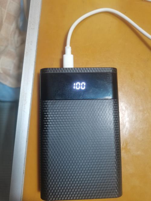 移动电源用的是什么电池