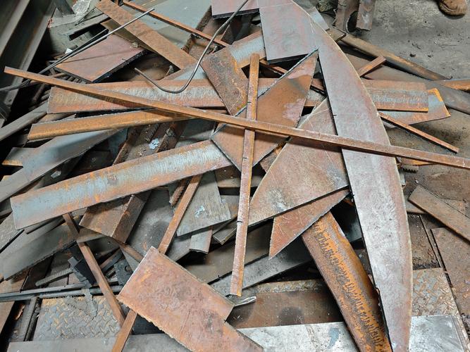 四川废铁多少一斤