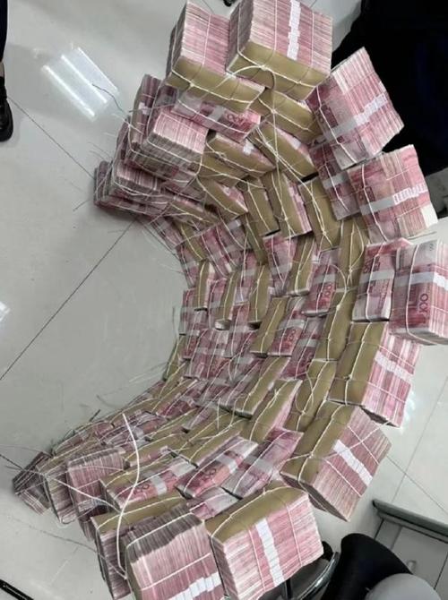 男子买万吨废铁丝