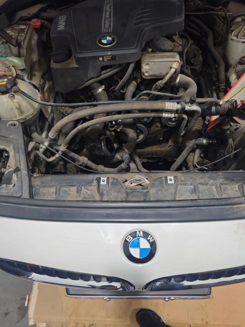 宝马530le电池更换