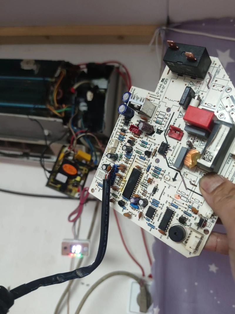 LG柜式空调滑动面板故障维修