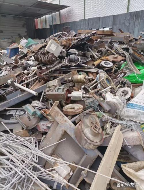 大量出售含铜废铁