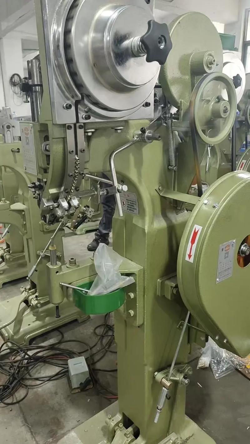 河南省废铁制钉机