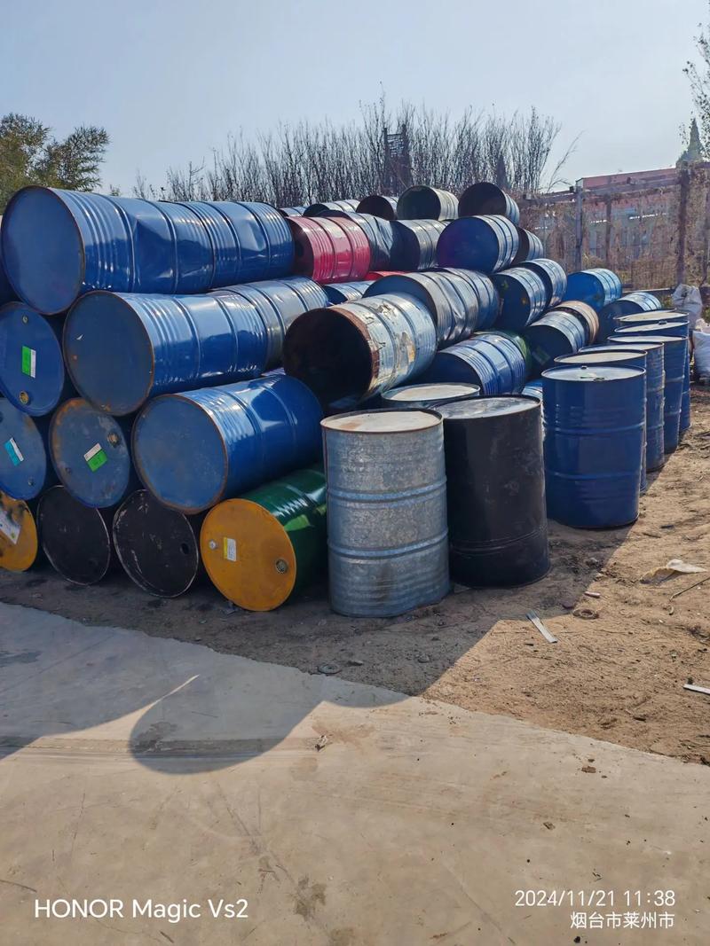 哪里有卖废铁桶的