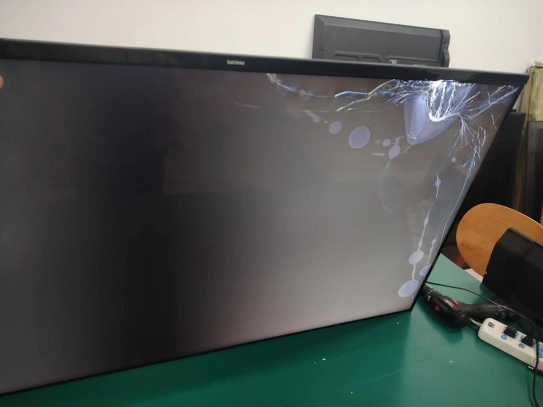 长虹led32560白屏故障