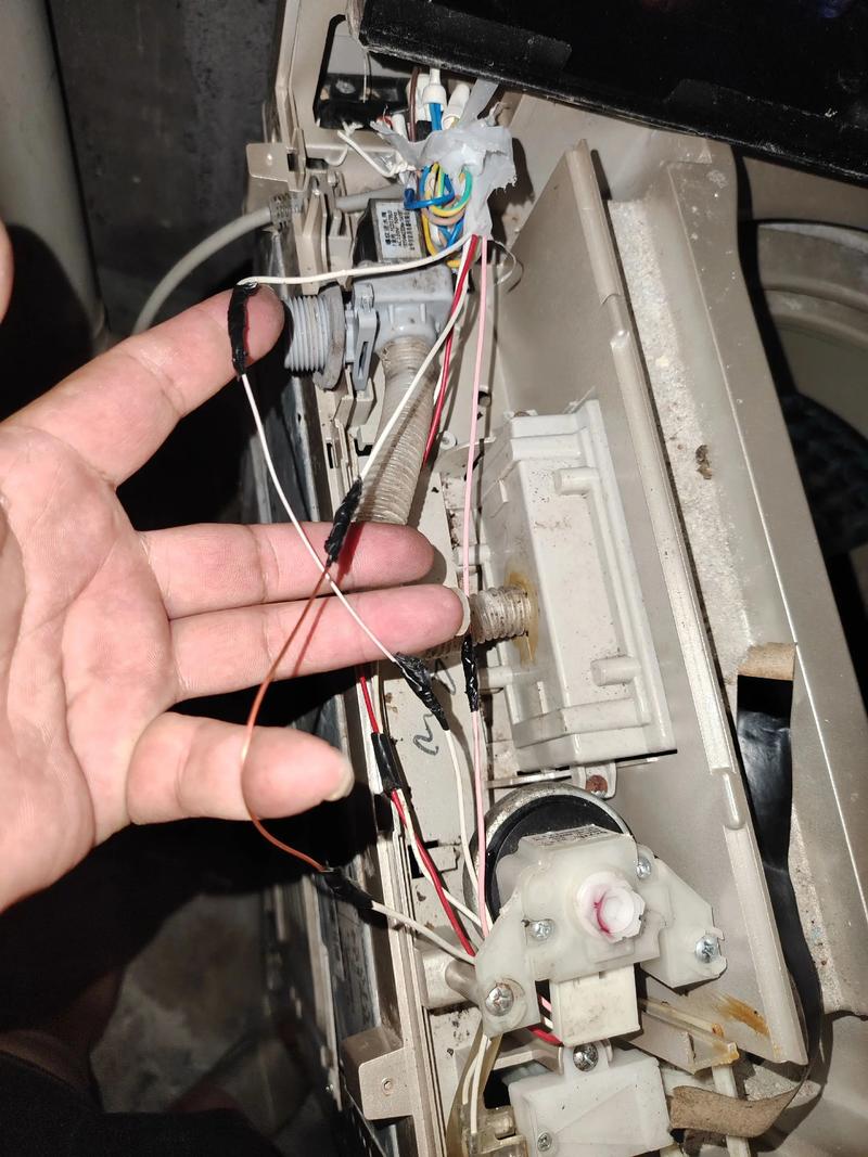 洗衣机报e5故障是什么原因