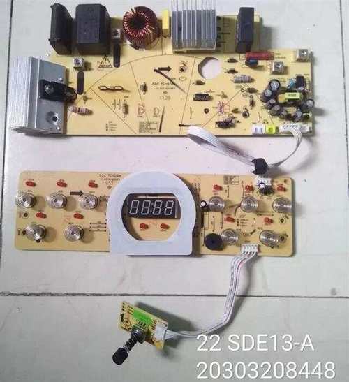 九阳电磁炉开机E0故障维修